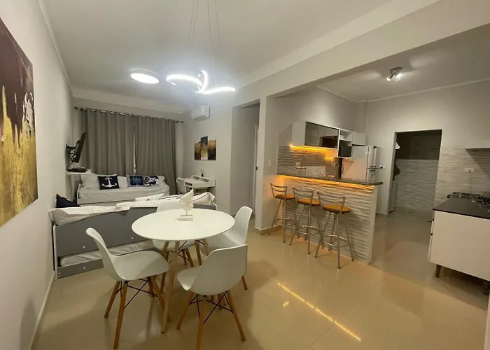 Lindo Apto 200 Metros Praia Enseada-Guarujá